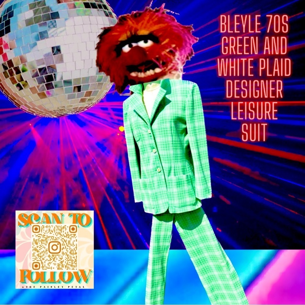 𝅺BLEYLE GREEN AND WHITE PLAID DESIGNER LEISURE SUIT